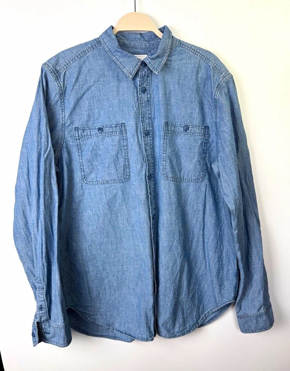 GAP Men’s Large Blue Chambray Denim Work Shirt Long Sleeve Button Pockets Casual